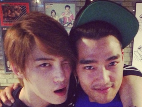Photo of Kim Jaejoong  & his friend Andrew Kim